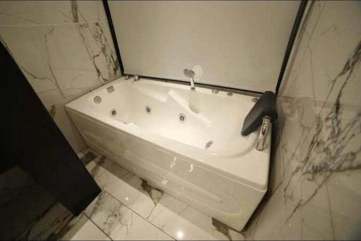 Grand Ittehad Boutique Hotel Lahore Extérieur photo